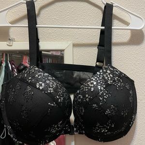 Two (2) Victoria Secret Bras, sz 38DD